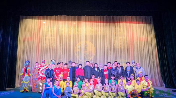 阿富汗巴米揚(yáng)省雜技團(tuán)來(lái)甘肅演藝集團(tuán)敦煌藝術(shù)團(tuán)參訪交流